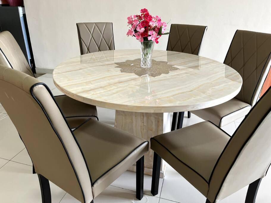 Homestay Ttdi Adina 710 Shah Alam,Sek 13,Msu,3Bedroooms 외부 사진